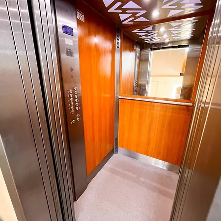 公寓 Flat With Nicest Wiew In Old Town - 3 Bedrooms, Ac 布拉迪斯拉发