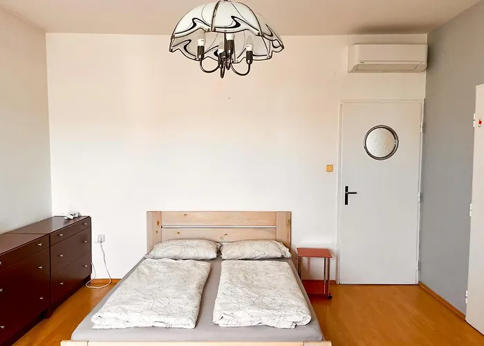 Flat With Nicest Wiew In Old Town - 3 Bedrooms, Ac * Bratislava
